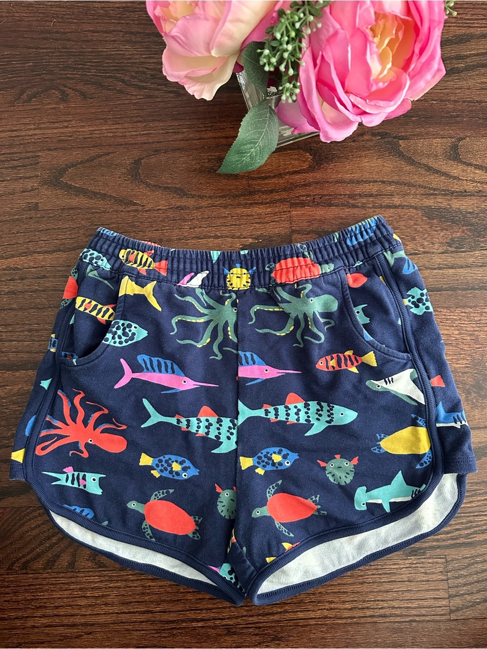 Hanna Andersson sea creature shorts, size 130/8US